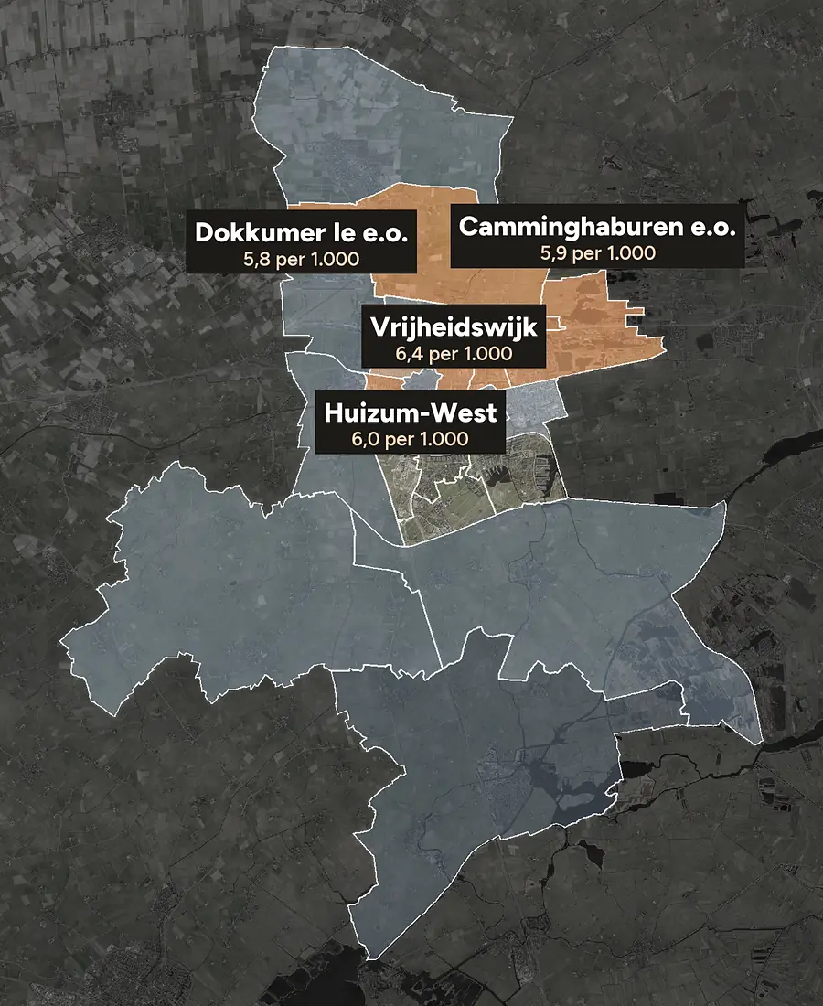 Luchtfoto van Leeuwarden met de wijken ingekleurd